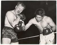 File:Freddie Beshore v Abel Fernandez.jpg