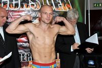 File:Gavin rees weigh in for Mathews.jpg