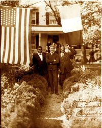 File:Georges and Who.jpg