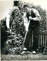 File:Glenn Lee Mom.JPG
