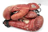 File:Gloves, Flores.jpg