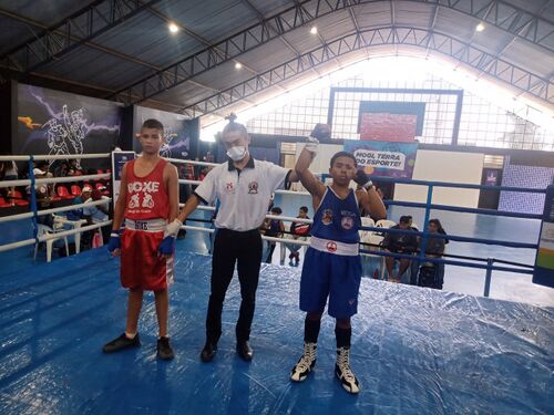 Gustavo Henrique De Souza vs. Emanuel Perini 1.jpg