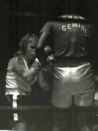 File:Gwen Gemini vs. Sue TL Fox.jpg