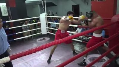 Hamza Omar vs. Mohamed Antar 018.jpg