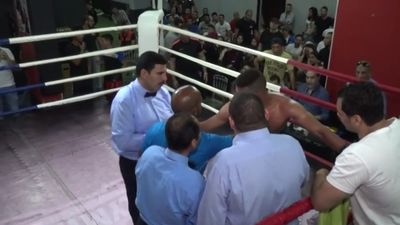 Hamza Omar vs. Mohamed Antar 023.jpg