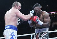 File:Helenius v Chisora.jpg