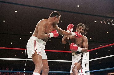 Holmes-Spinks II BE056564.jpg