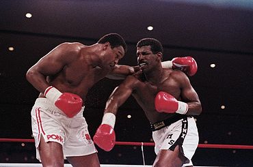 Holmes-Spinks II BE056566.jpg