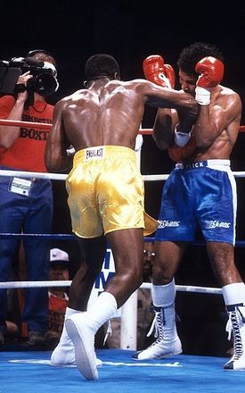 Holyfield Parkey 161753108.jpg