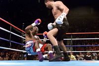 File:Holyfield Ruiz II 636817.jpg