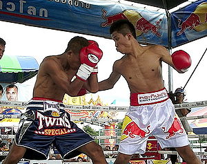 Inthanon Sithchamuang VS Ricky Manufoe.jpg