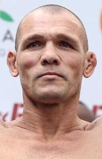 File:Ismael Bueno.jpg