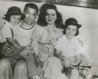 File:Jack & Family 1941.JPG