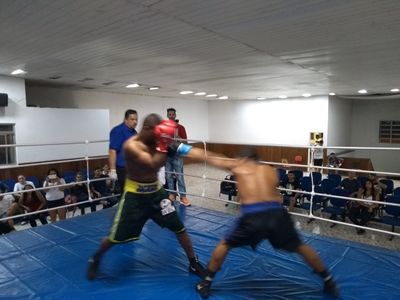 Jackson Junior vs. Paulo Henrique Santos (08).jpg
