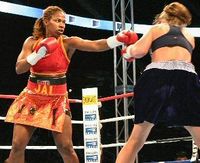 File:Janaya Davis vs. Elizabeth Kerin.jpg