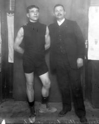 File:Jean Desruelles with father 1908.jpeg