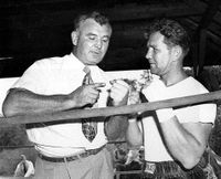 File:Jim Braddock & Gus Lesnevich .1949.jpg