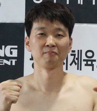 File:Jin Hyuk Hwang.jpg