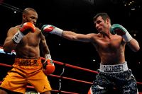 File:Joe+Calzaghe+v+Roy+Jones+Jr+mgifdScbtfwl.jpg