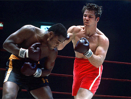Joe-frazier-jerry-quarry-001303435.jpg