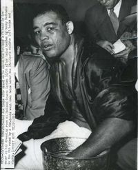 File:Joe at MSG.jpg