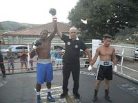 File:John Lennon Feitosa Correia vs.Michel William Etoundi.jpg