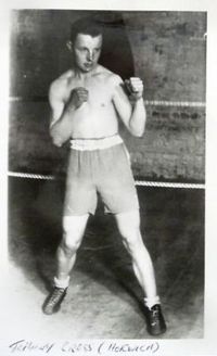 File:Johnny Cross.JPG