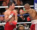 Jose Luis Castillo vs. Joel Casamayor.08.jpg