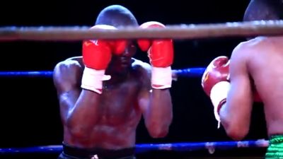 Joseph Agbeko vs. Frank Kiwalabye 012.jpg