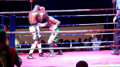 Joseph Agbeko vs. Frank Kiwalabye 030.jpg