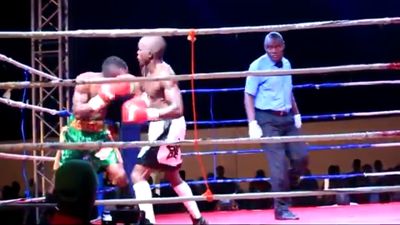 Joseph Agbeko vs. Frank Kiwalabye 061.jpg