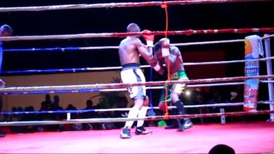 Joseph Agbeko vs. Frank Kiwalabye 067.jpg