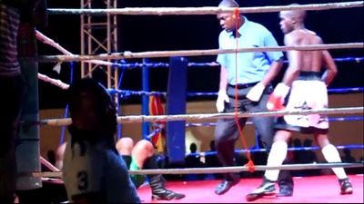 Joseph Agbeko vs. Frank Kiwalabye 074.jpg