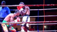 File:Joseph Agbeko vs. Frank Kiwalabye 092.jpg