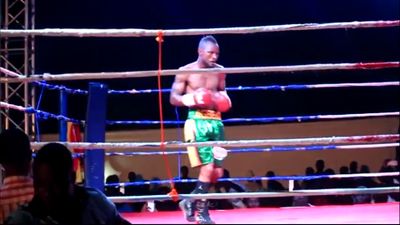 Joseph Agbeko vs. Frank Kiwalabye 109.jpg