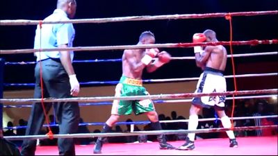 Joseph Agbeko vs. Frank Kiwalabye 115.jpg