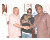 File:Joseph Agbeko with the Dennie Mancini award.jpg