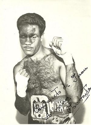 Juan Albornoz-Sombrita.jpg