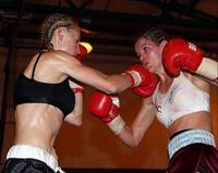 File:Juliette Winter vs. Shanee Martin.jpg