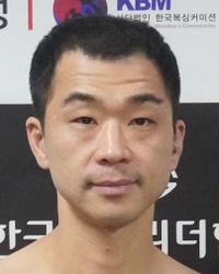 File:Jung Ho Moon.jpg