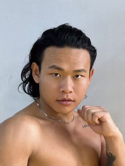 Junyuan Yang PIC.jpg