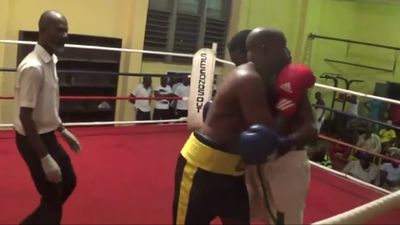 Kabiru Towolawi vs. Mike Kwakuvi 048.jpg