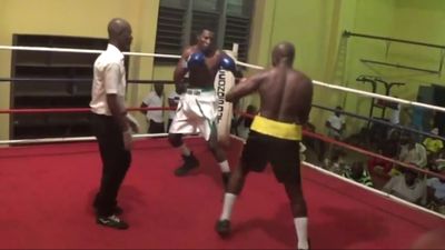 Kabiru Towolawi vs. Mike Kwakuvi 051.jpg