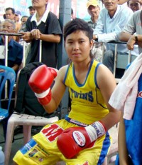 File:Kalaya Phosuwangym.jpg