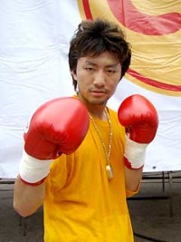 File:Kentaro Maimuangkorn Promotion.jpg