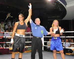 Kina Malpartida vs. Mirelle Walford.jpg