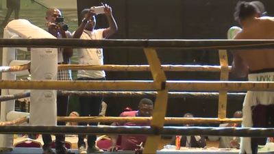 King Davidson vs. Ishmael Tetteh 013.jpg