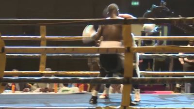 King Davidson vs. Ishmael Tetteh 019.jpg