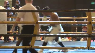 King Davidson vs. Ishmael Tetteh 020.jpg