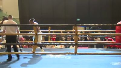 King Davidson vs. Ishmael Tetteh 034.jpg